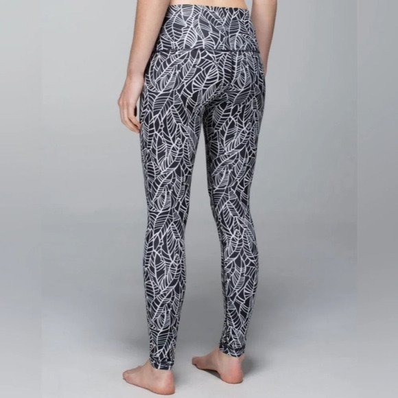 Lululemon/Wunder Under Full on Luxtreme/ See measurements/🔥FREE LULU BAG🔥 - Picture 2 of 14